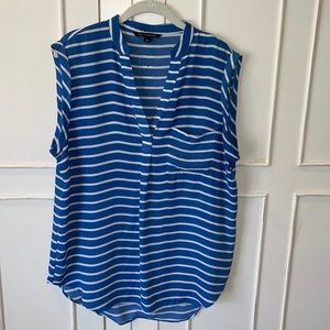 Zac & Rachel Blue and White striped top sleeveless size L